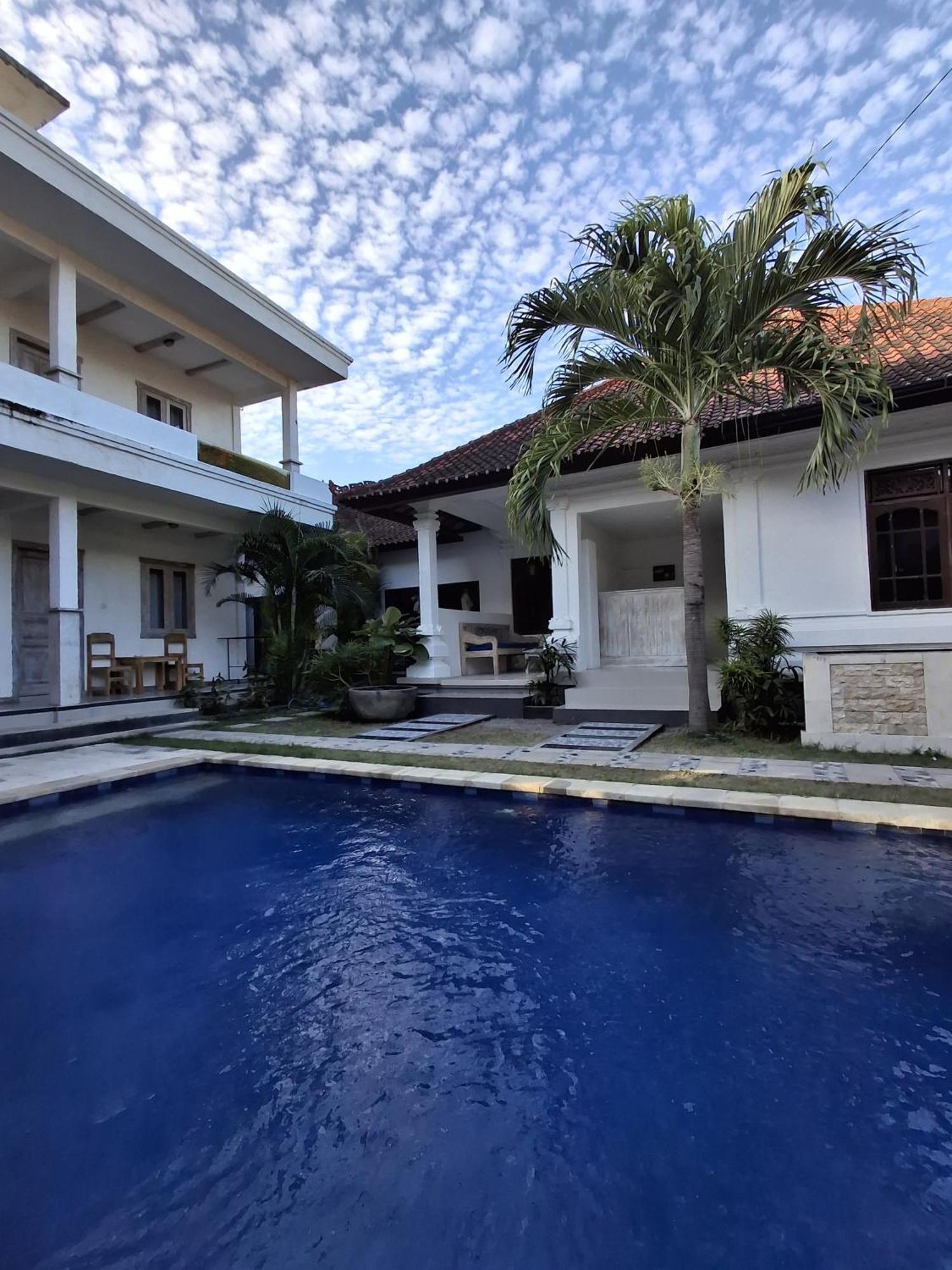 Adore Guesthouse Amed Quarto foto