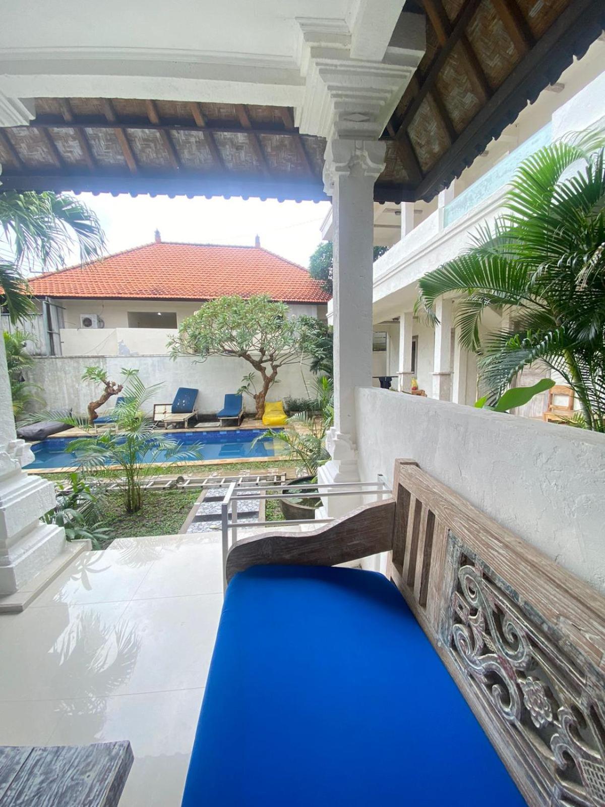 Adore Guesthouse Amed Exterior foto